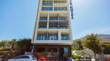 AMES HOTEL & SPA