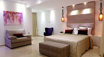 AMETHYST NAPA HOTEL & SPA