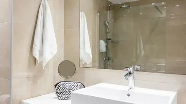 AMETHYST NAPA HOTEL & SPA