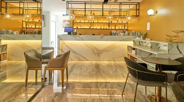AMFORA HOTEL & SPA