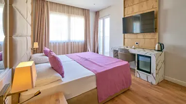 AMFORA HOTEL & SPA