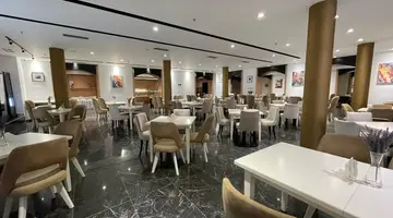 AMH Hotel