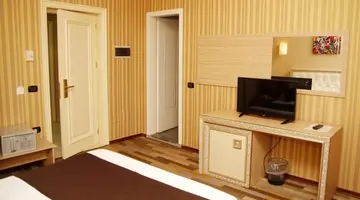 AMH Hotel