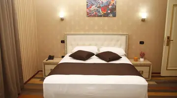AMH Hotel