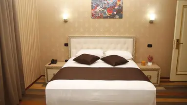 AMH Hotel