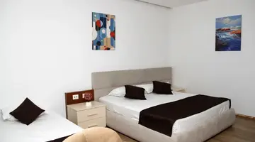 AMH Hotel