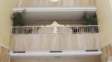 AMH Hotel