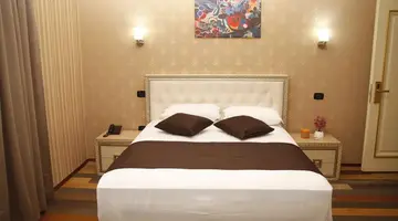 AMH Hotel
