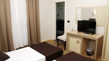 AMH Hotel
