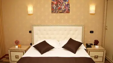 AMH Hotel