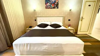 AMH Hotel