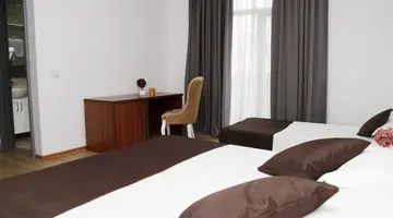 AMH Hotel