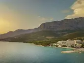 AMINESS LAUREL KHALANI HOTEL*****