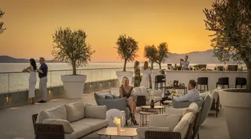 AMINESS LAUREL KHALANI HOTEL*****