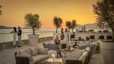AMINESS LAUREL KHALANI HOTEL*****