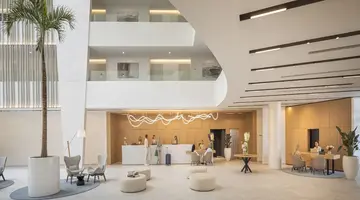 AMINESS LAUREL KHALANI HOTEL*****