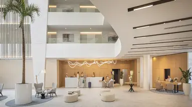 AMINESS LAUREL KHALANI HOTEL*****