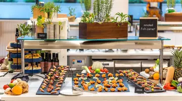 AMINESS LAUREL KHALANI HOTEL*****