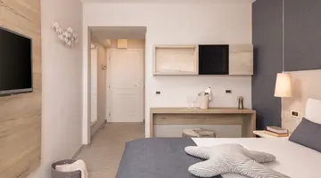 AMINESS LUME HOTEL****