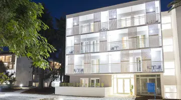 AMINESS PORT 9 HOTEL****