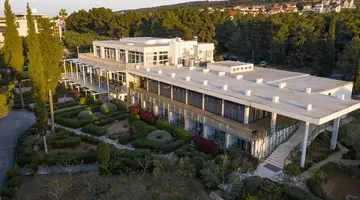 AMINESS VIVAL CASA VELARIS***