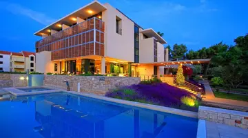 Aminess Vival Casa Velaris