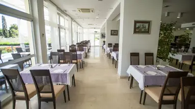 AMINESS VIVAL CASA VELARIS***