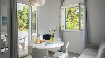 AMINESS VIVAL PORT9 RESIDENCE****