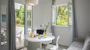 AMINESS VIVAL PORT9 RESIDENCE****