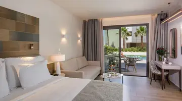 Amira Luxury Resort and Spa
