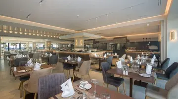Amira Luxury Resort and Spa