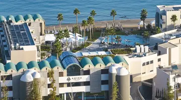 Amira Luxury Resort & Spa (Adults Only 1