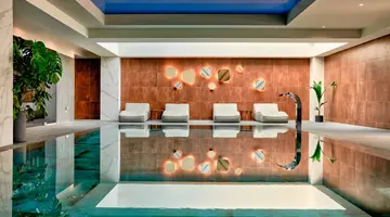 AMIRA Luxury Resort & Spa