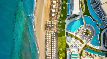 AMIRA Luxury Resort & Spa