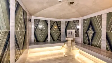 AMIRA Luxury Resort & Spa