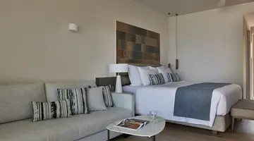 AMIRA LUXURY RESORT & SPA