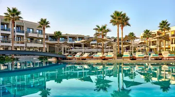 AMIRA Luxury Resort & Spa