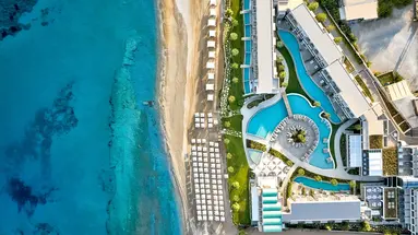 AMIRA Luxury Resort & Spa