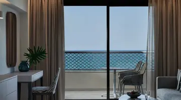 AMIRA LUXURY RESORT & SPA