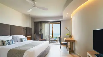 AMIRA LUXURY RESORT & SPA