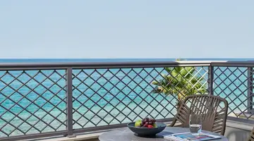 AMIRA LUXURY RESORT & SPA