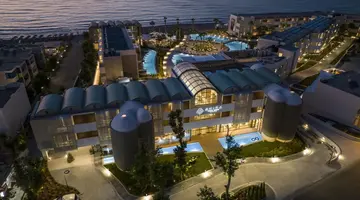 AMIRA LUXURY RESORT & SPA