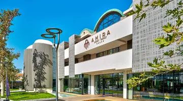 AMIRA Luxury Resort & Spa
