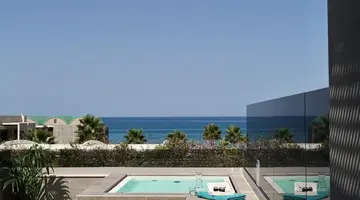 AMIRA LUXURY RESORT & SPA