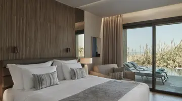 AMIRA LUXURY RESORT & SPA