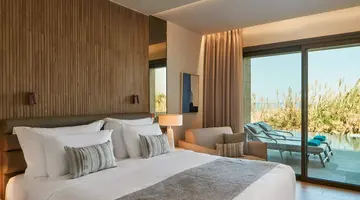 AMIRA LUXURY RESORT & SPA