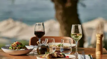 AMIRA LUXURY RESORT & SPA