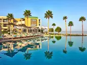 AMIRA Luxury Resort & Spa