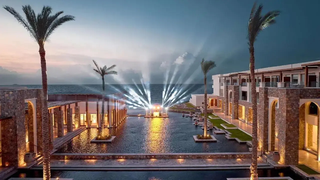 AMIRANDES A GRECOTEL RESORT TO LIVE
