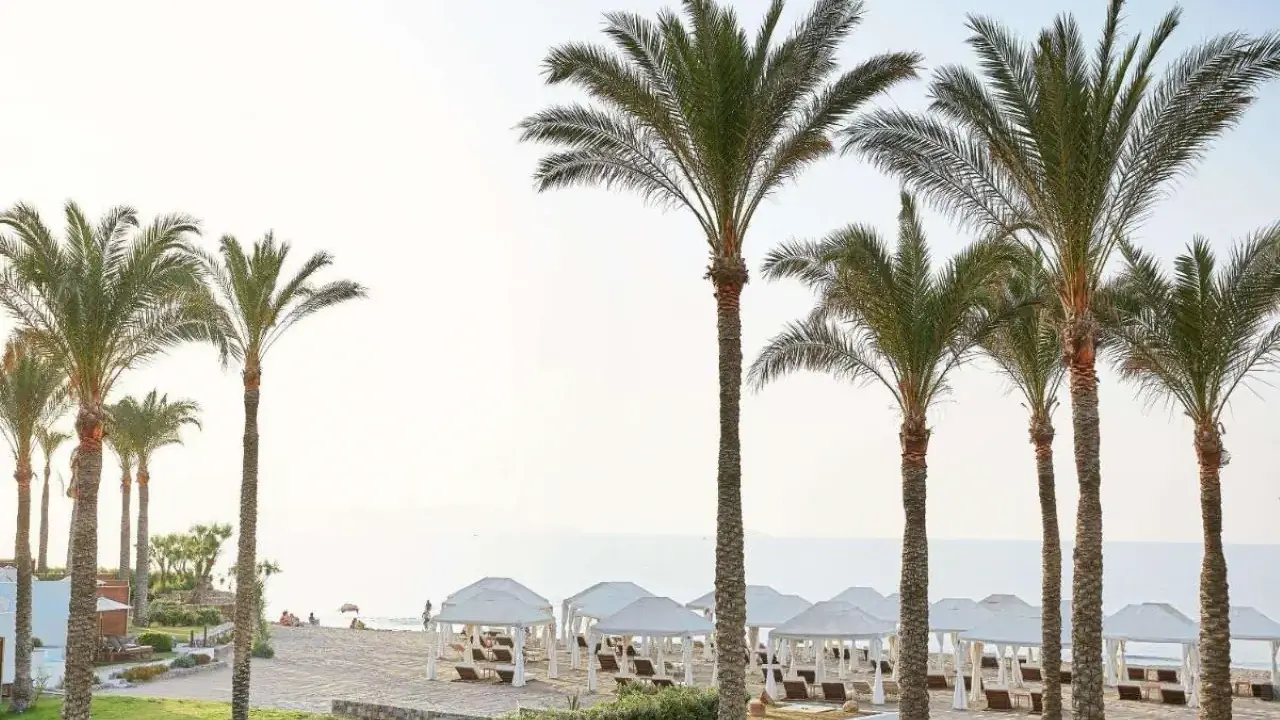 Amirandes a Grecotel Resort to Live